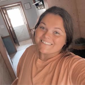 Meet your Posher, Alicia